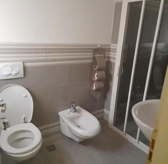 اتاق استاندارد چهار تخته, Vila Mozaik