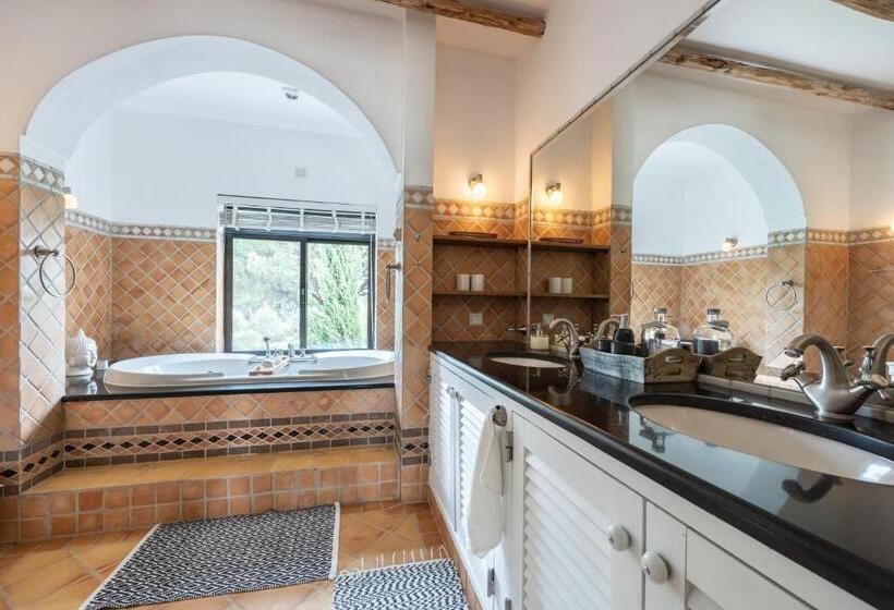 デラックスルーム, Quinta Da Colina