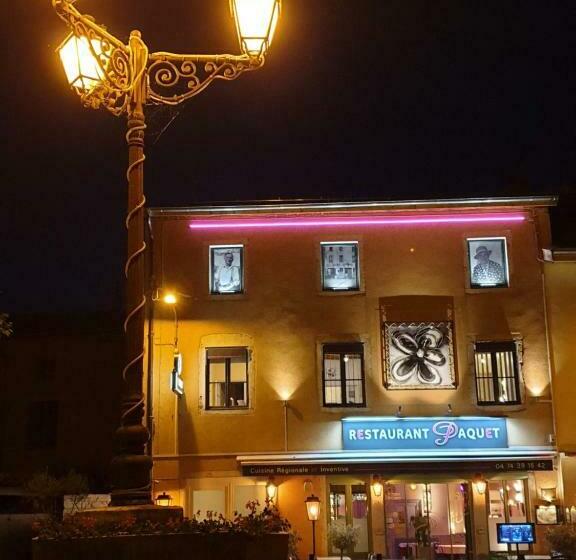 חדר סטנדרט לארבעה, Chambre D´hôtes Léonie & Restaurant