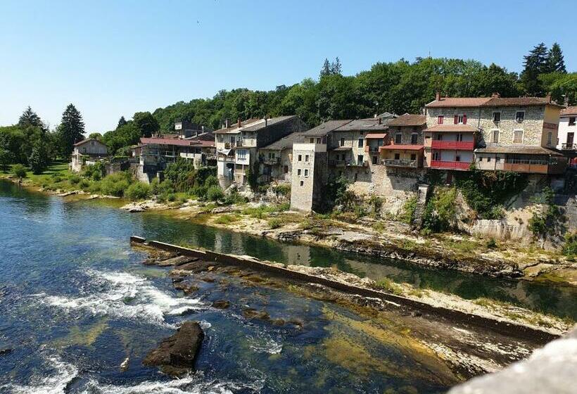Четырехместный Номер Стандарт, Chambre D´hôtes Léonie & Restaurant