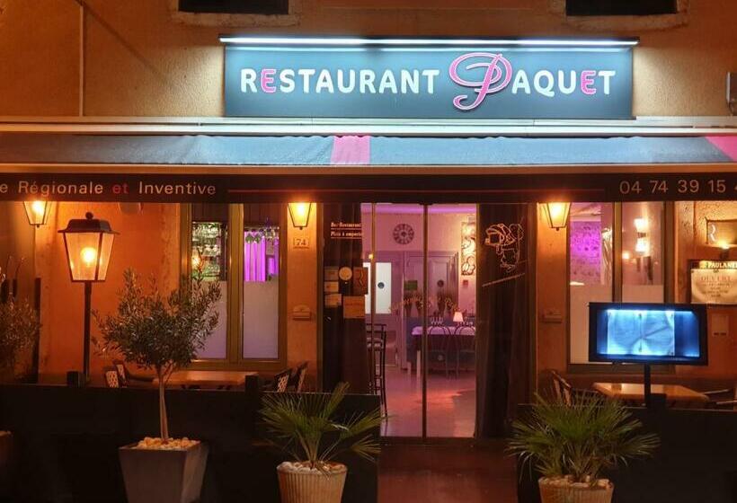 חדר סטנדרט לארבעה, Chambre D´hôtes Léonie & Restaurant