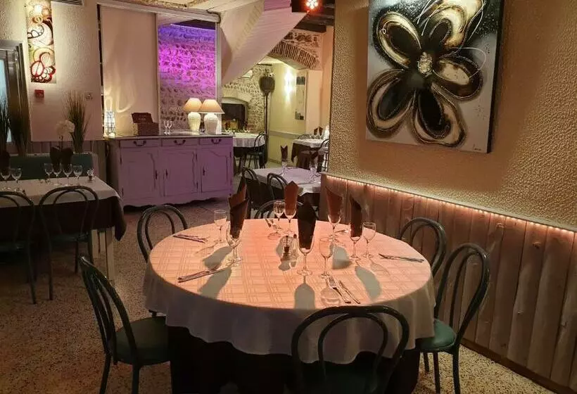 スタンダード４人部屋, Chambre D´hôtes Léonie & Restaurant
