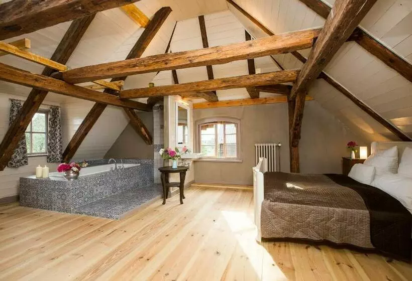 デラックスルーム, Gutshaus Lexow