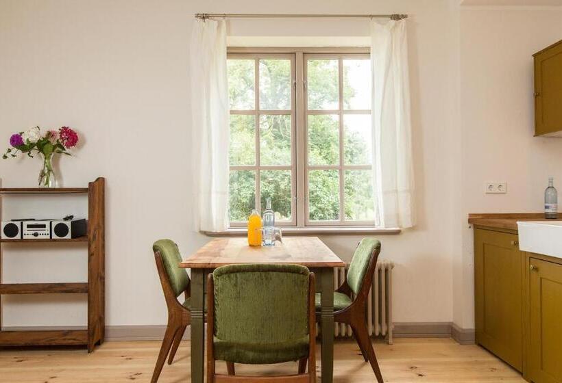 Полулюкс с Балконом, Gutshaus Lexow