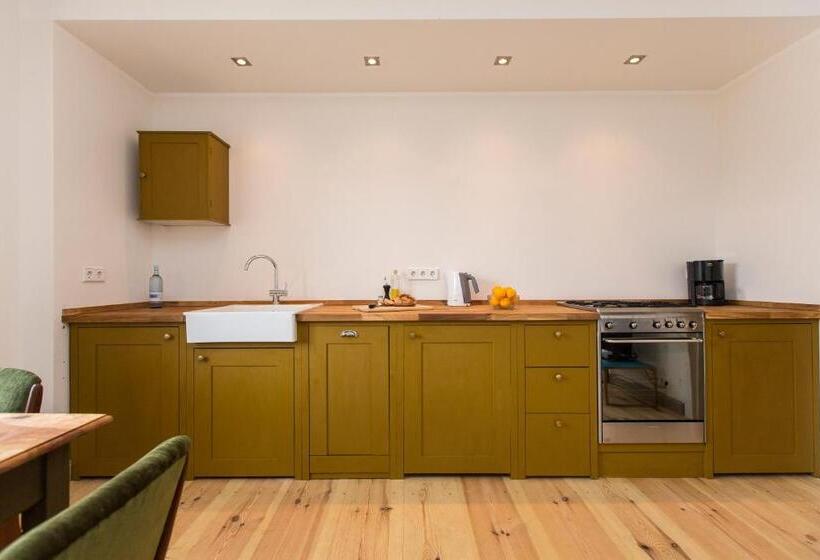 Полулюкс с Балконом, Gutshaus Lexow