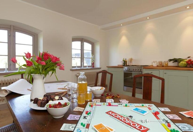 Апартаменты 2 Спальни, Gutshaus Lexow