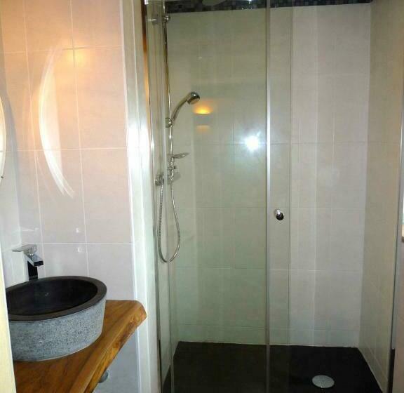 ガーデンビュースタンダードルーム, La Ferme Pateli