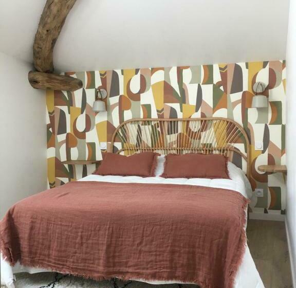 شقة غرفة واحدة, La Grande Maison