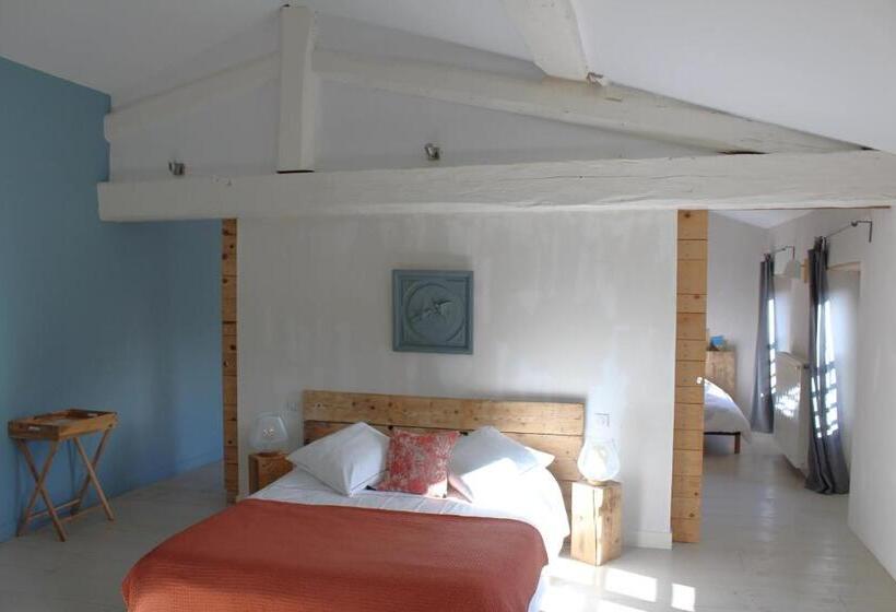 جناح عائلي, La Grande Maison