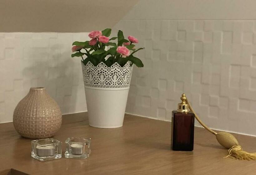 חדר בסיסי, La Musardine En Vexin