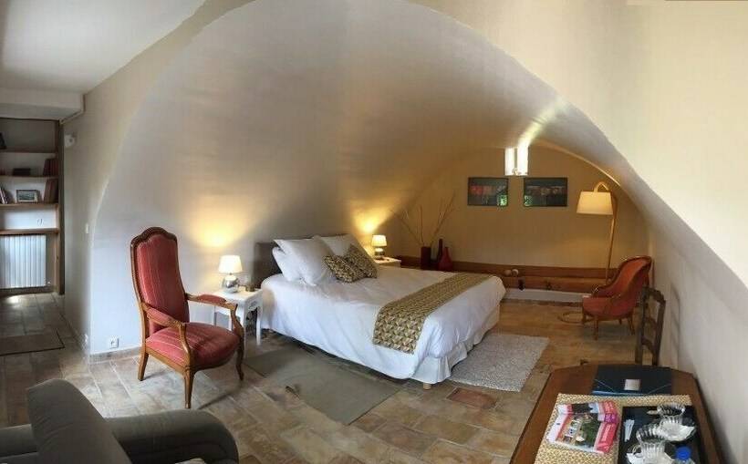 חדר קומפורט לשלושה, La Musardine En Vexin