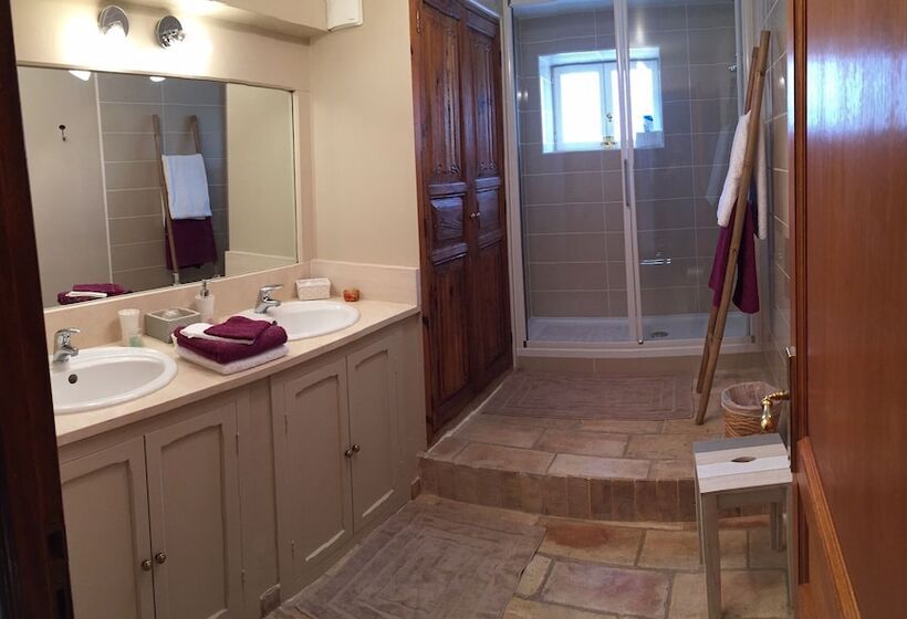 חדר קומפורט לשלושה, La Musardine En Vexin