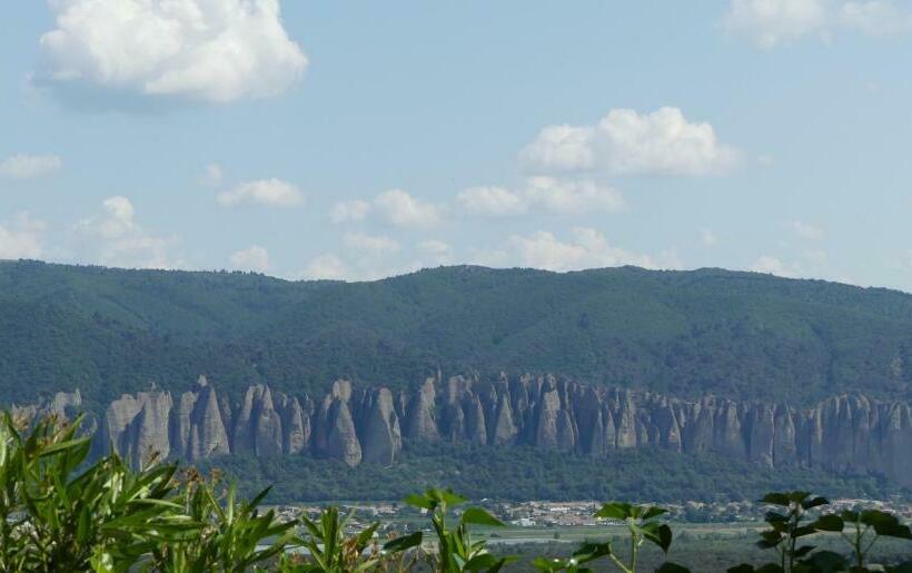 Люкс, Les Vieux Murs