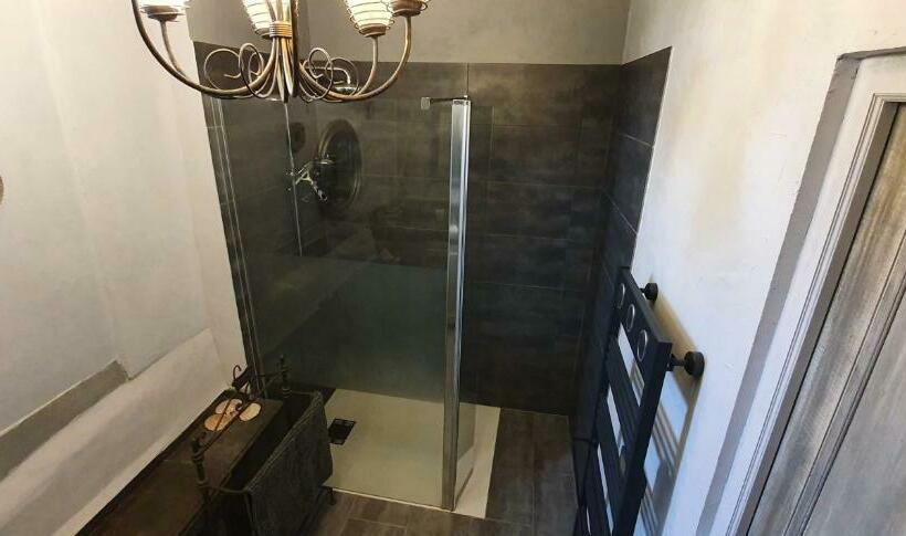 스탠다드 룸, L'escapade