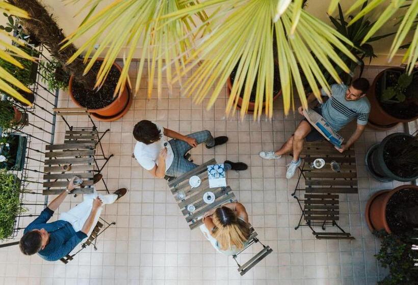 آپارتمان لوکس 1 خوابه, Romeo Giulietta