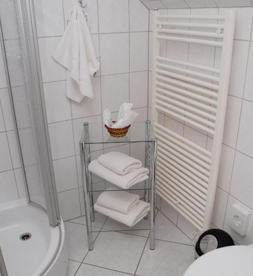 Номер Стандарт Индивидуальный, Alte Schule