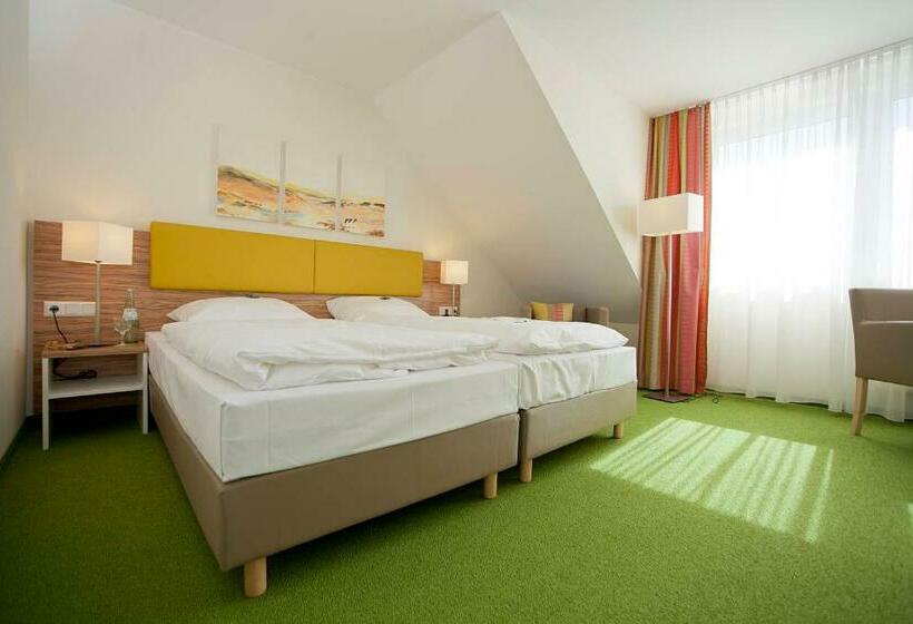 Номер Комфорт, Am Markt Garni Aegidienberg