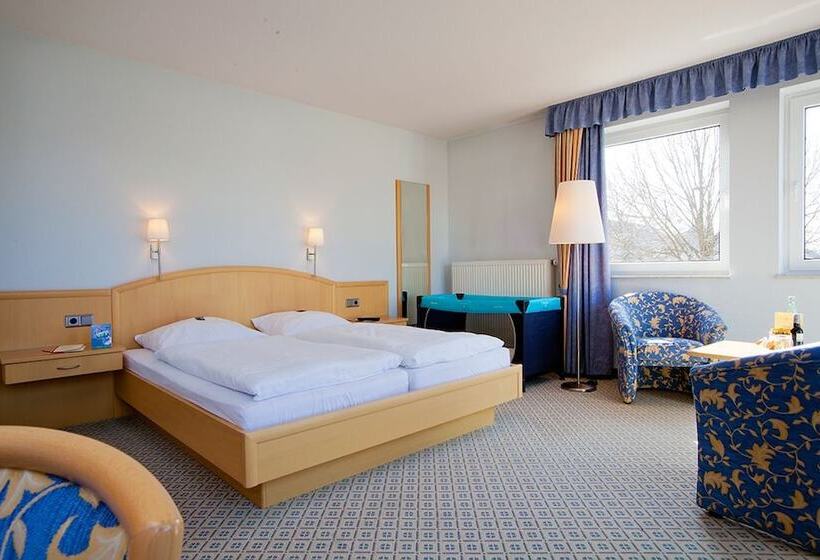 Семейный Номер, Am Markt Garni Aegidienberg