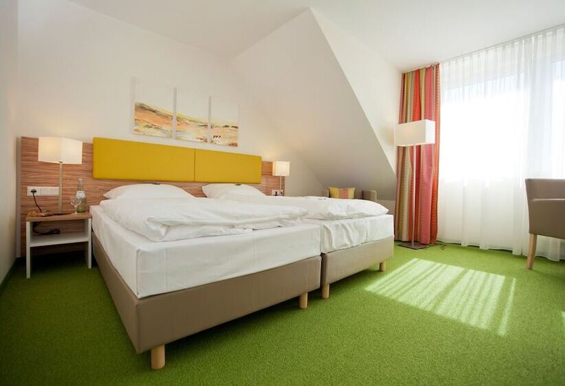 Номер Комфорт, Am Markt Garni Aegidienberg