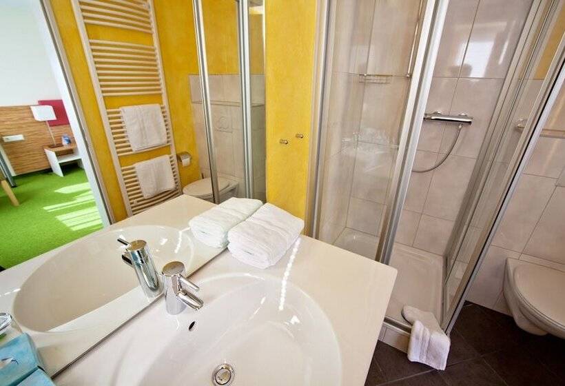 Номер Комфорт, Am Markt Garni Aegidienberg