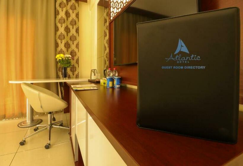 اتاق لوکس با بالکن, Atlantic