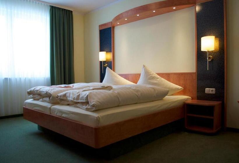 חדר סטנדרט מותאם לאדם עם מוגבלויות, Gasthof & Pension Zum Himmel