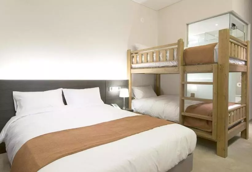 スタンダード4人部屋, Grand Mer Hotel Seogwipo Ocean