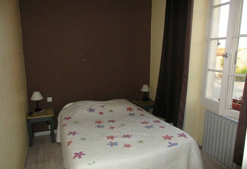 Номер Стандарт, Le Relais De Montils