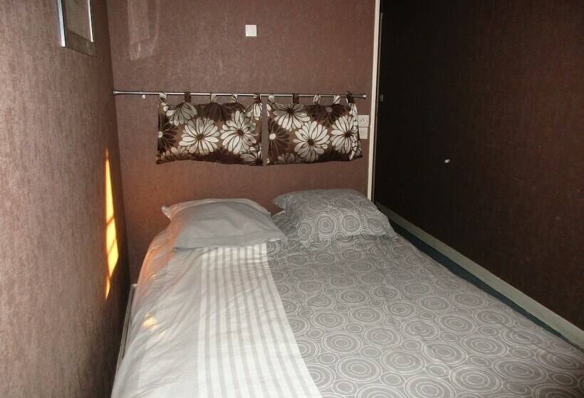 Номер Стандарт, Le Relais De Montils