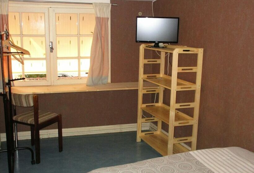 Номер Стандарт, Le Relais De Montils