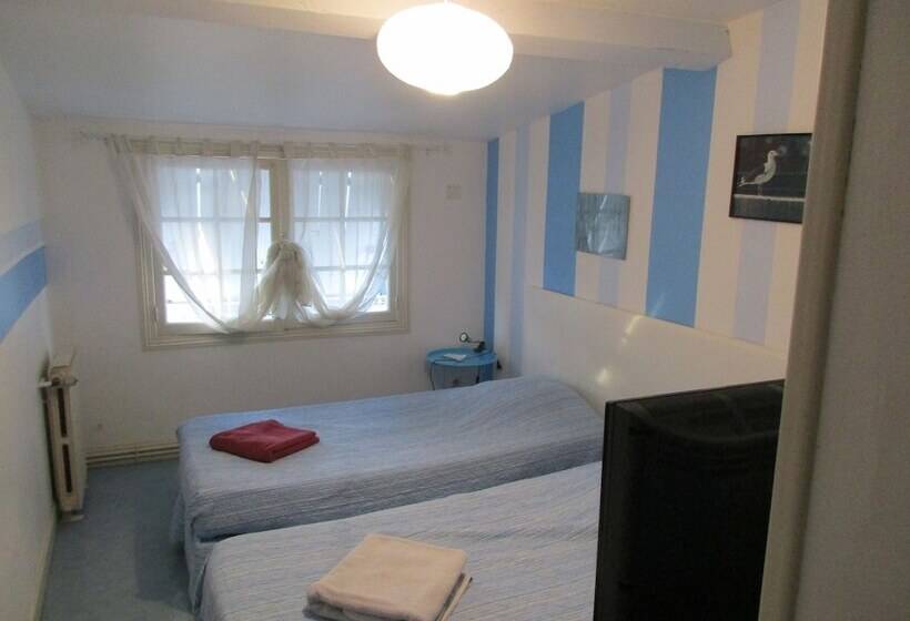 Номер Стандарт, Le Relais De Montils