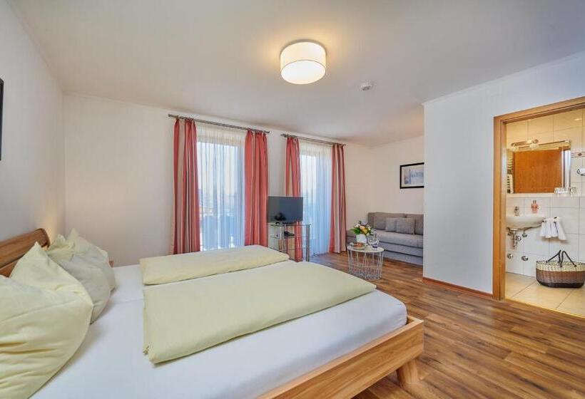 Comfort room with balcony, Restaurant Zum Goldenen Anker Mit Hallenbad & Wellnessbereich