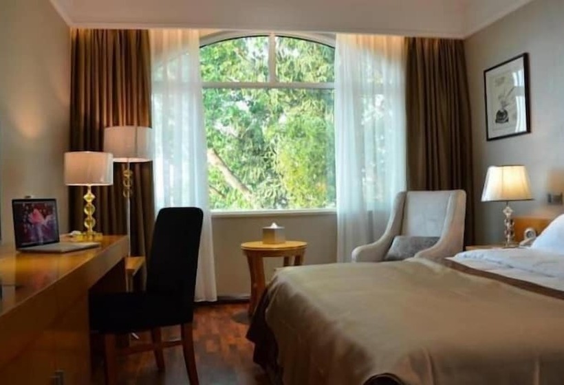 اتاق کلاس بیزنس, San Jiang Grand