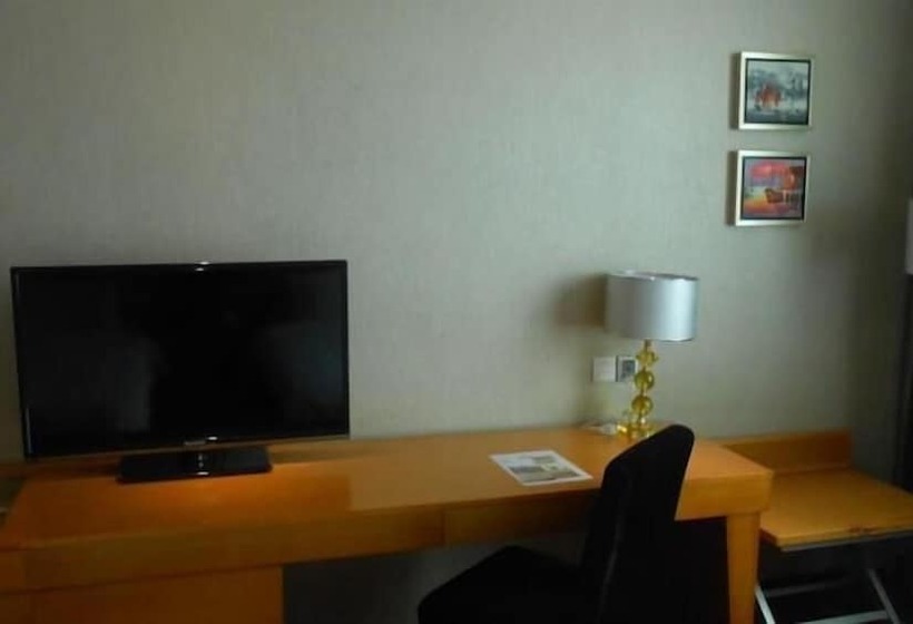 اتاق لوکس با تخت بزرگ, San Jiang Grand