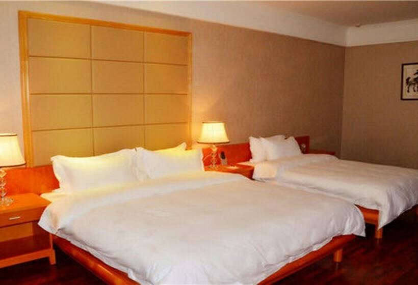 اتاق خانوادگی, San Jiang Grand