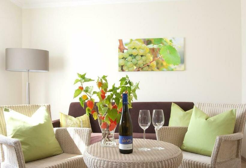 סוויטת ג'וניור עם טרסה, Weingut Hees   Landgasthof Zum Jäger Aus Kurpfalz