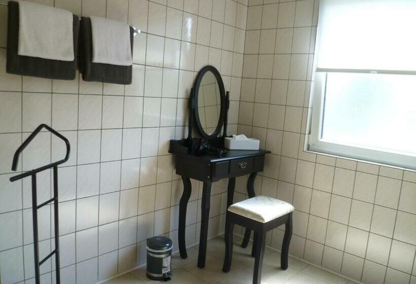 Номер Стандарт, Westerwaldhotel Dernbach