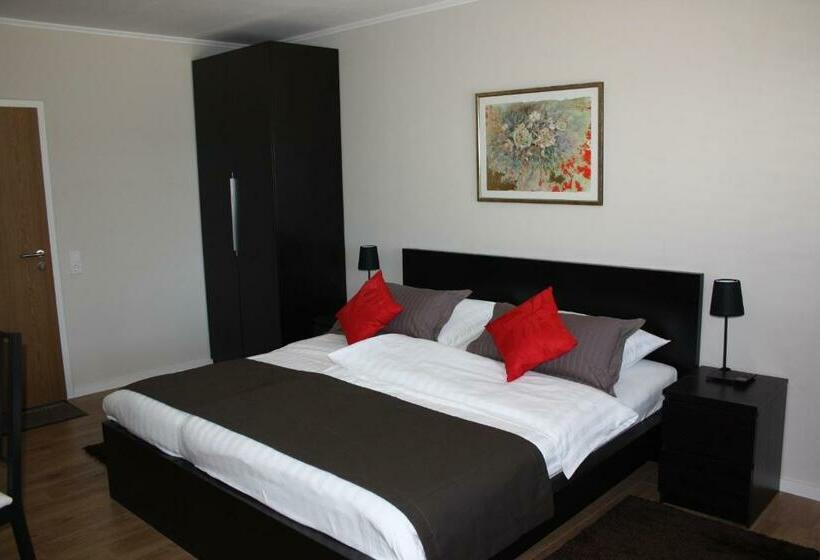 Номер Стандарт, Wohnraum Hotel & Gästehaus