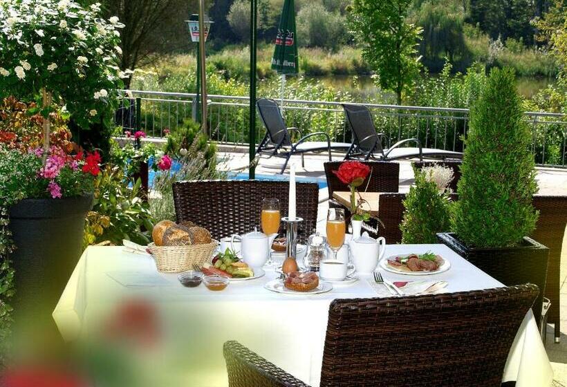 Номер Стандарт с Балконом, Restaurant Zum Goldenen Anker Mit Hallenbad & Wellnessbereich