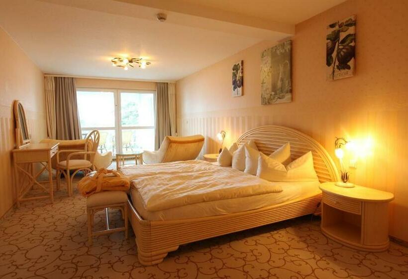 Suite with lake view, Panorama Seeresort & Spa