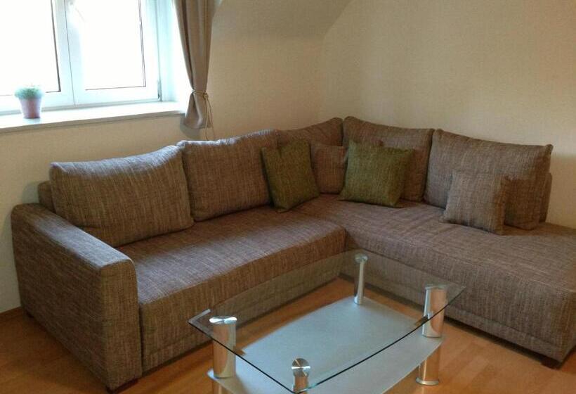 דירת חדר, Wohnraum Hotel & Gästehaus