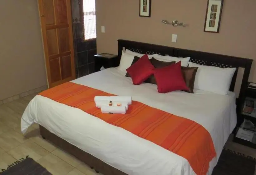 キングサイズベッドのスタンダードルーム, Akweja Bed And Breakfast Accommodation
