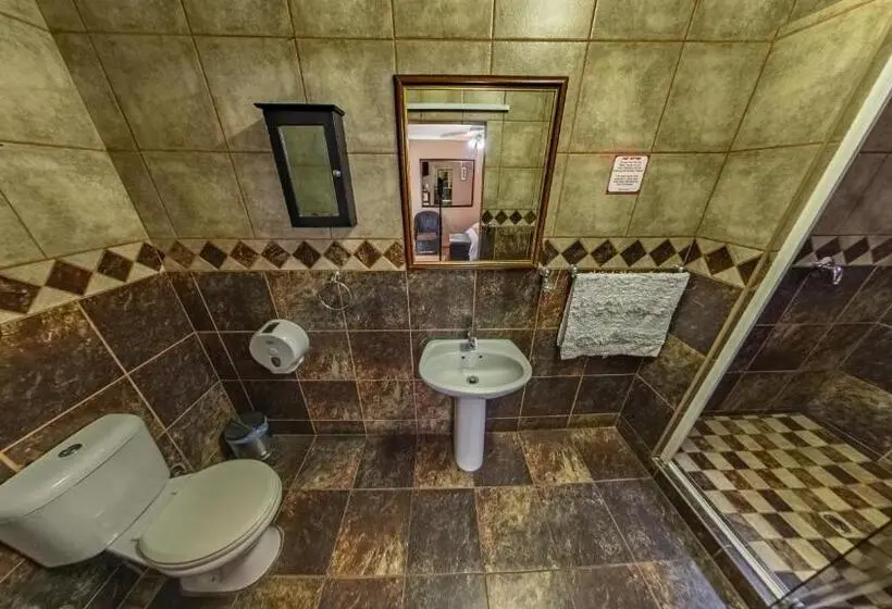 キングサイズベッドのスタンダードルーム, Akweja Bed And Breakfast Accommodation