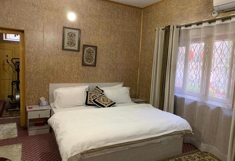 سوییت خانوادگی, Bottleneck Lodges