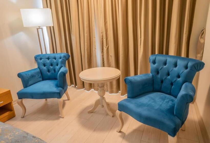 اتاق استاندارد با چشم‌انداز دریاچه, Patalya Lakeside Resort