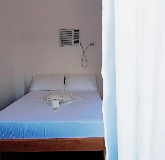 スタンダードルーム, Camotes Hostel Resort