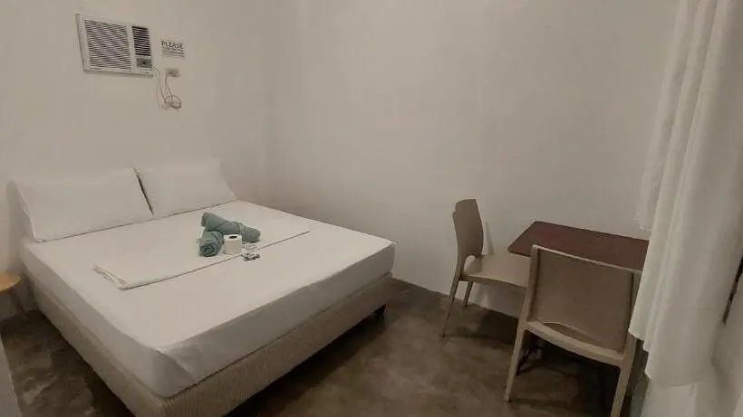 スタンダードルーム, Camotes Hostel Resort