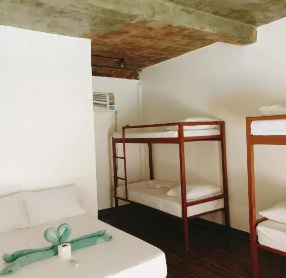ファミリールーム, Camotes Hostel Resort