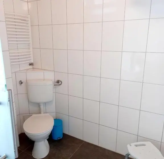 Cameră Standard, Hostel