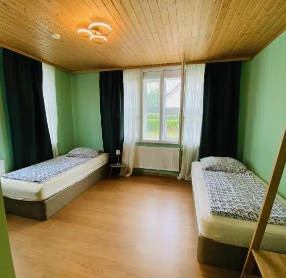 Cameră Standard, Hostel